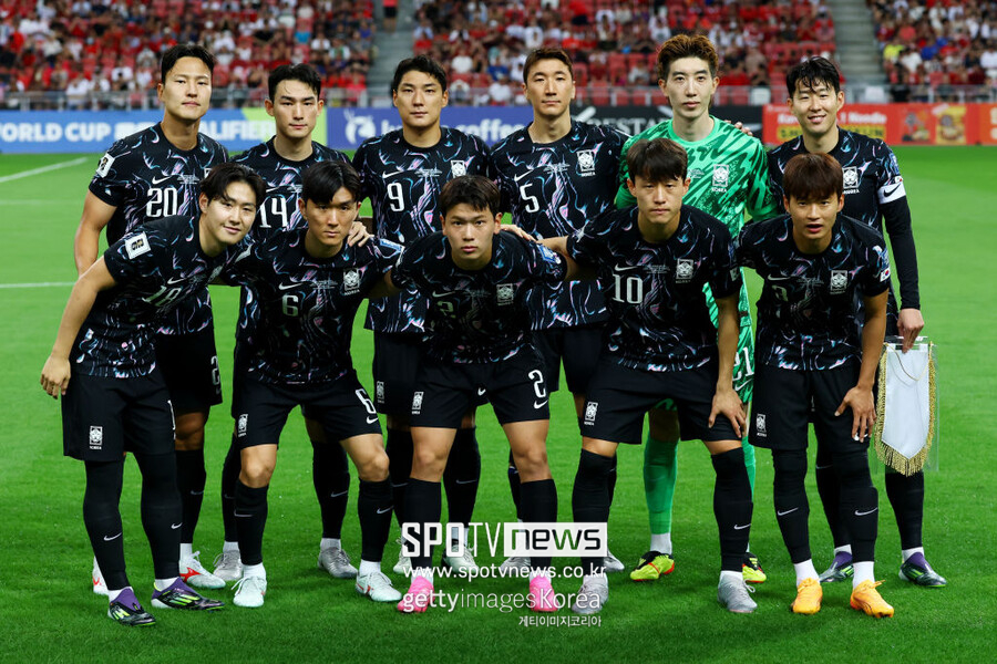 ▲ 6일 오후 9시 싱가포르국립경기장에서 2026 국제축구연맹(FIFA) 북중미 월드컵 아시아지역 2차예선 5차전 원정 경기에서 김도훈 임시감독이 이끄는 대한민국 축구대표팀이 이강인과 주민규의 득점으로 전반부터 2-0 리드에 성공했다. 후반에도 손흥민과 이강인이 계속 골을 넣어 5-0을 만들었다. 이후 교체 투입된 배준호와 황희찬까지 릴레이 득점에 가세하면서 7골 대량득점에 성공했다.