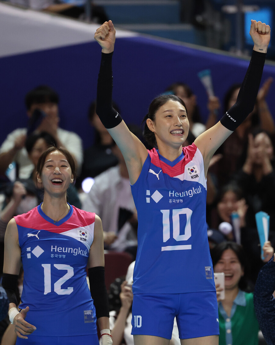 '국민MC' 유재석도 '직관' 왔다…"영원히 김연경 기억 속에 남을 것"