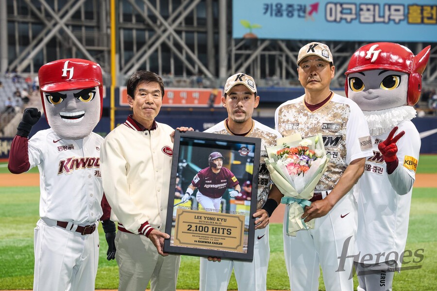 ▲개인 통산 2100안타를 친 이용규 ⓒ키움 히어로즈