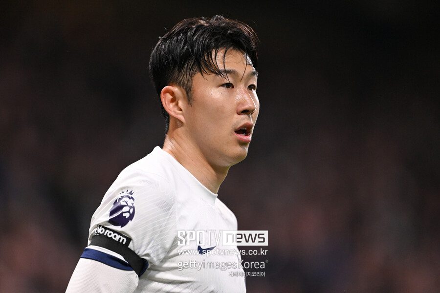 ▲ 손흥민은 2022-23시즌 '토트넘 올해의 선수'(One Hotspur Player of the Season)는 물론, '토트넘 주니어 팬이 뽑은 올해의 선수'(One Hotspur Junior Members' Player of the Season), '공식 서포터스가 뽑은 올해의 선수'(Official Supporters' Clubs Player of the Season)를 모두 수상했다. 2018-2019시즌, 2019-2020시즌에 이어 세 번째다.
