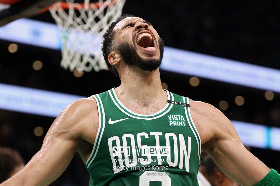 보스턴, 돈치치 버틴 댈러스 누르고 16년 만에 NBA 파이널 우승…시리즈 4승 1패 압도