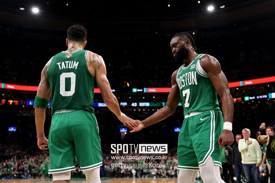 보스턴 NBA 최다 18회 우승 금자탑…MVP는 테이텀 아닌 브라운