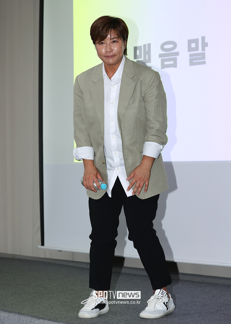 [포토S] 취재진에게 인사하는 박세리