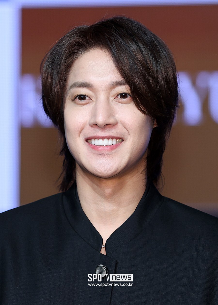 "한류스타 안 죽었어"…김현중, 농사도 짓고 日 음반도 낸다[이슈S]