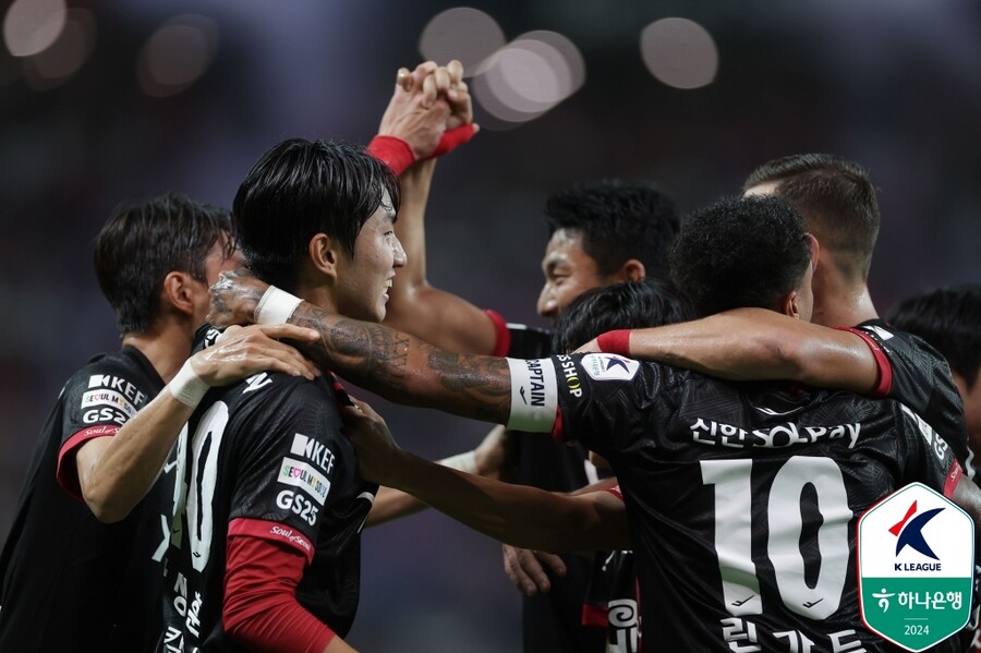 [현장 REVIEW]박성훈-강성진-윌리안 골맛 서울, 수원FC 3-0 완파 5경기 무승 탈출…손준호 3년 7개월 만에 복귀전