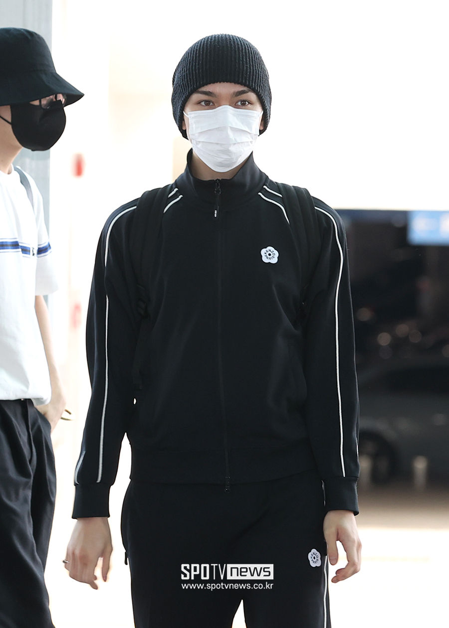 [포토S] 세븐틴 버논, 편안한 공항 패션