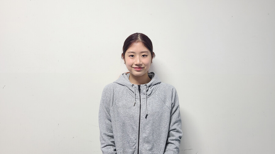'진실공방' 이해인, 연인 관계 문자도 공개…남자후배 측은 "정신과 치료 중"