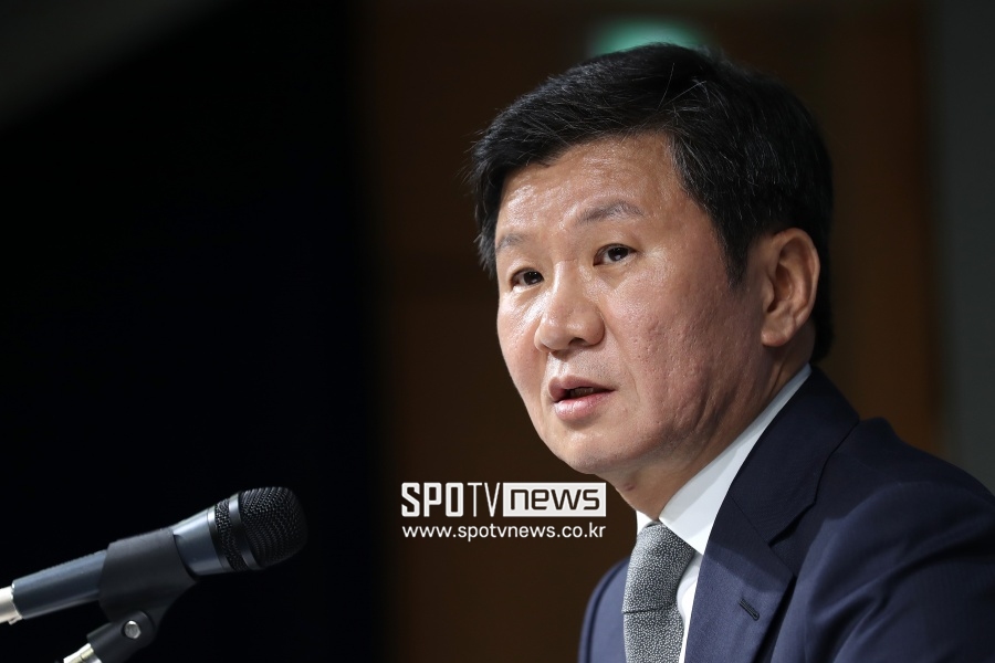 '조언-자문'하는 위원장들이 새 감독 구해도 정몽규 회장 마음에 들지 않으면?