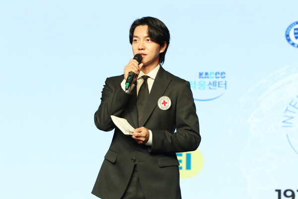 ▲ 이승기가 2일 서울 중구 한국의집에서 열린 도시협력플랫폼 국제회의 개회식에서 주제 발표를 하고 있다. 제공|빅플래닛메이드엔터