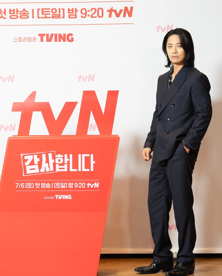 '감사합니다' 진구, 파격 장발 "어떻게 하다보니 이렇게 됐다"