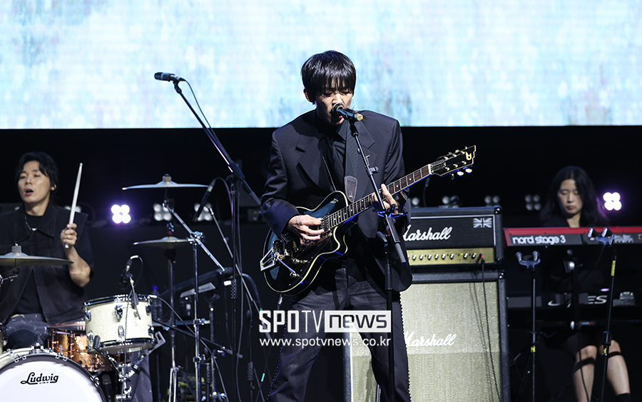 [포토S] 이승윤, '밴드와 함께'