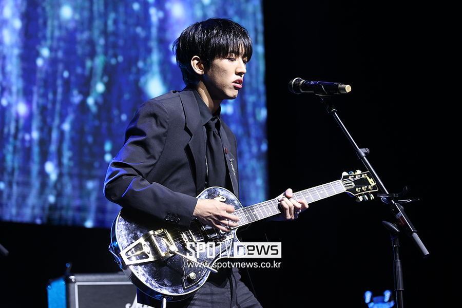 [포토S] 무대 펼치는 이승윤