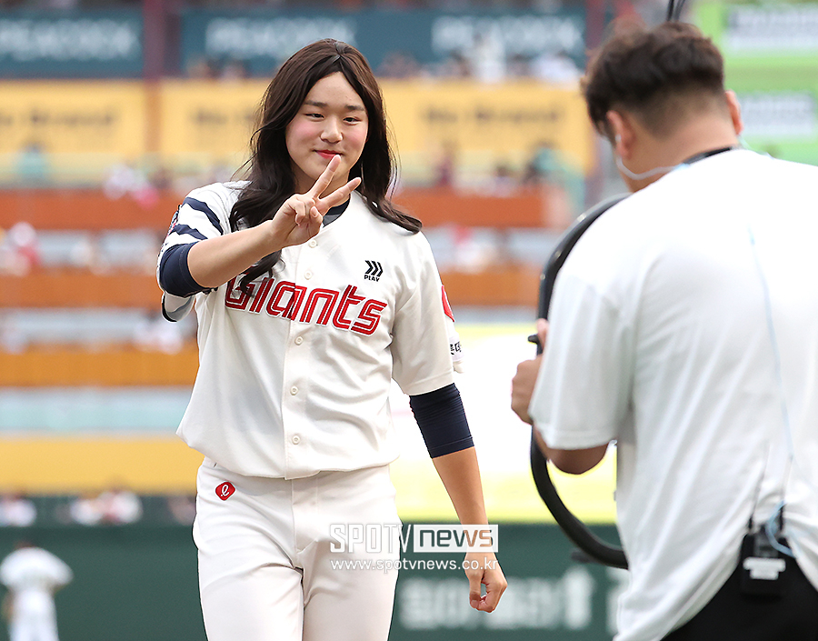 롯데 카리나·동희진·라(이더)황 모두 이 사람들 손에서…롯데는 어떻게 올스타전을 정복했나