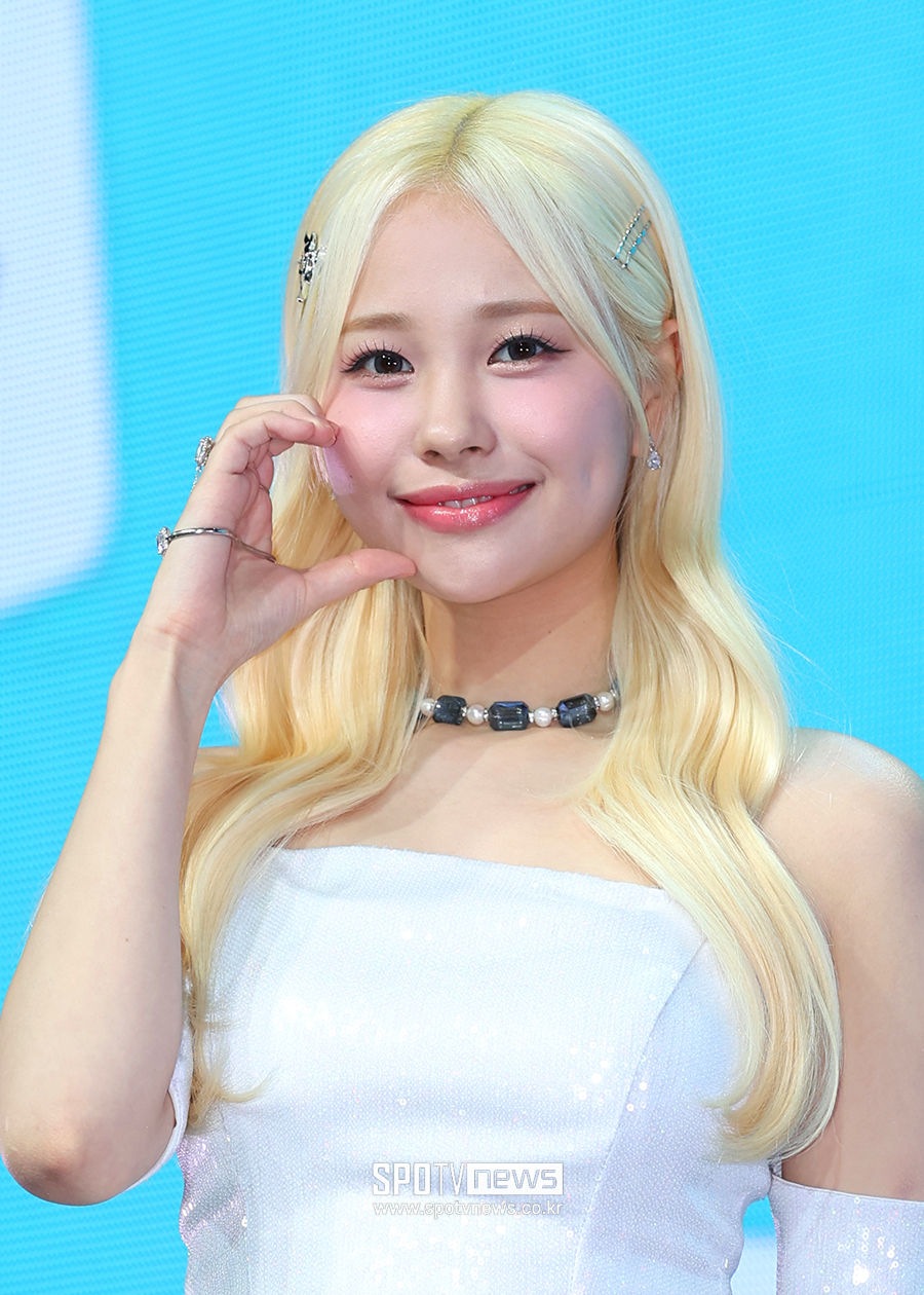 [포토S] 위클리 지한, 금발 소녀