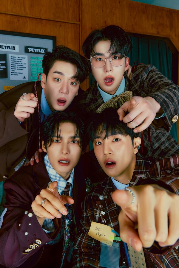 에이스 '마이 걸', 美 빌보드 선정 '2024 베스트 K팝' 16위