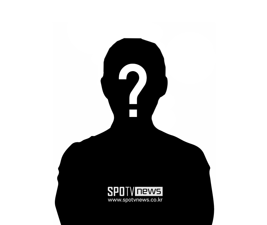 '충격' 국가대표 출신 선수 폭로 파문 "여자친구 있는데 여성팬 임신·낙태"