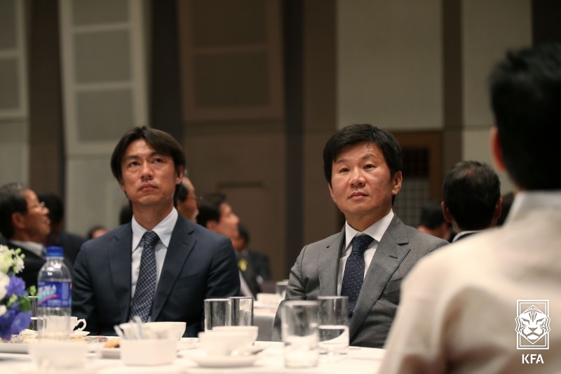 '면접도 없었는데' 축구협회 속전속결, 홍명보 감독 공식 선임...이사회 23명 중 21명 찬성
