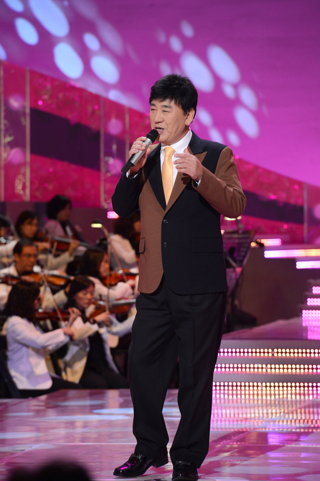 故현철, '앉으나 서나 당신 생각' 할게요…'트로트 가왕' 별세[종합]
