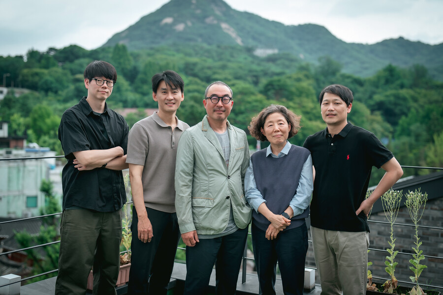 "10억 제작비 준다는 무당도" 제작진이 말하는 '샤먼-귀신전'[인터뷰S]