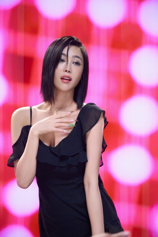 솔비, 2년만에 솔로 음반…정엽 작사·작곡 '먼데이 디스코' 22일 발표