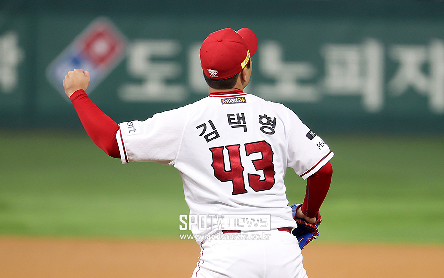 "타이트한 경기 많이 이기지 않을까" SSG 제대 효과 노린다…예비역 김택형 장지훈 동시 콜업