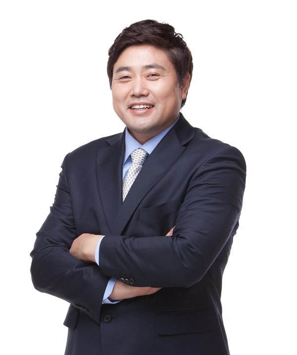 ▲ 잠시 야구 선수로 돌아가는 양준혁. 제공|장군엔터테인먼트