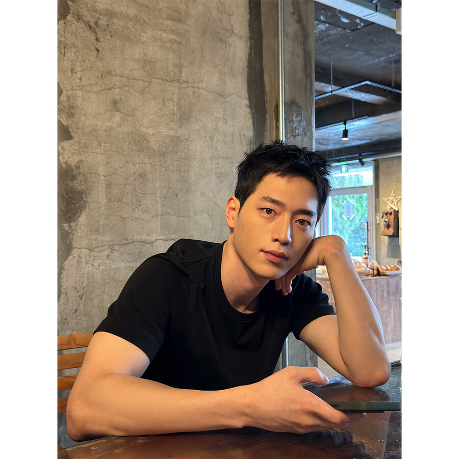 서강준, 이 얼굴 진짜 무료로 봐도 되나…'얼굴 천재' 압도적 미모
