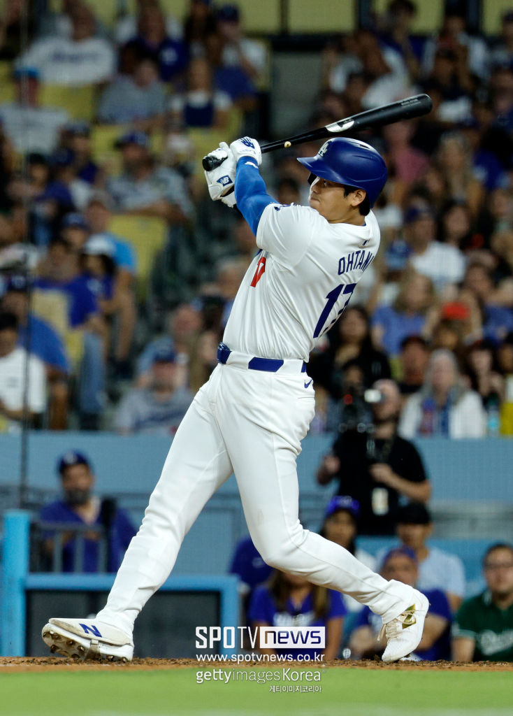 ▲ 만약 오타니가 올해 ‘40홈런 이상, wRC+ 180 이상’을 동반 달성한다면 본즈 이후 이 기록을 2년 연속 달성한 메이저리그 첫 선수가 된다. 