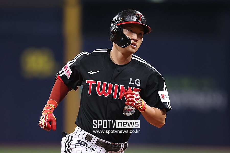 역시 엘롯라시코 286분 대혈투…LG 신바람 7연승, 0-5→6-6→9-6 대역전 드라마 [사직 게임노트]