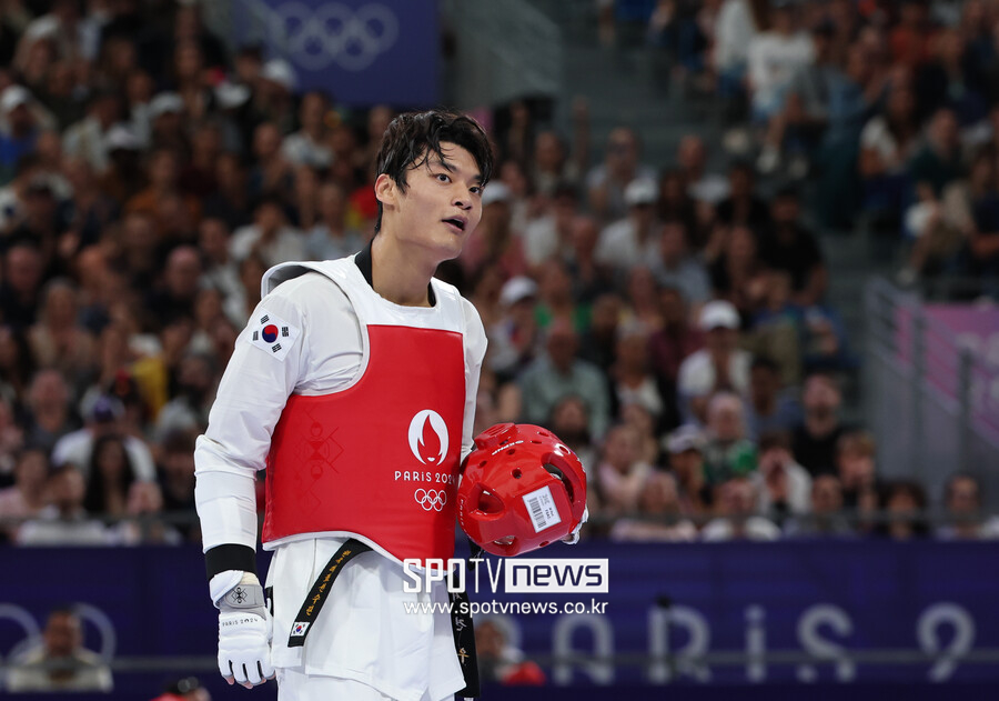 금메달 항한 '무한 발차기' 서건우, 태권도 80kg 8강서 로드리게스에 2-0 승리...4강 진출[올림픽 NOW]