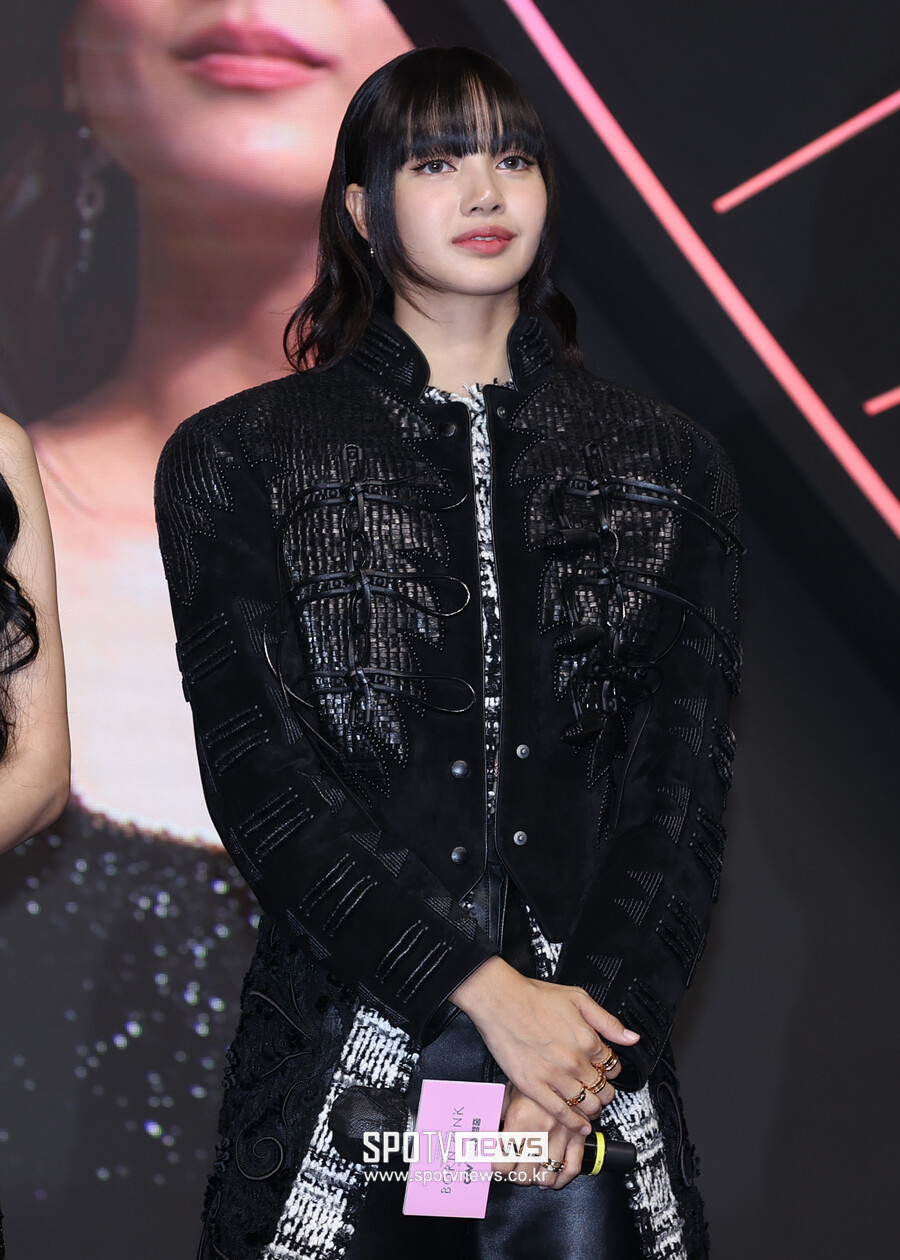 [포토S] 블랙핑크 리사, 남다른 패션 감각