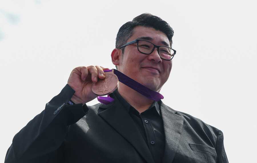 12년 만에 되찾은 동메달...전상균 "3년 전 돌아가신 감독님, 이 소식 정말 좋아하셨는데..." [올림픽 NOW]