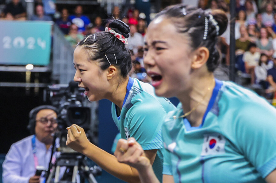 '3년 전 복수도 성공' 한국 女 탁구, 16년 만에 단체전 동메달 쾌거! 독일 3-0 완파! 신유빈 동메달 2개째! [올림픽 NOW]