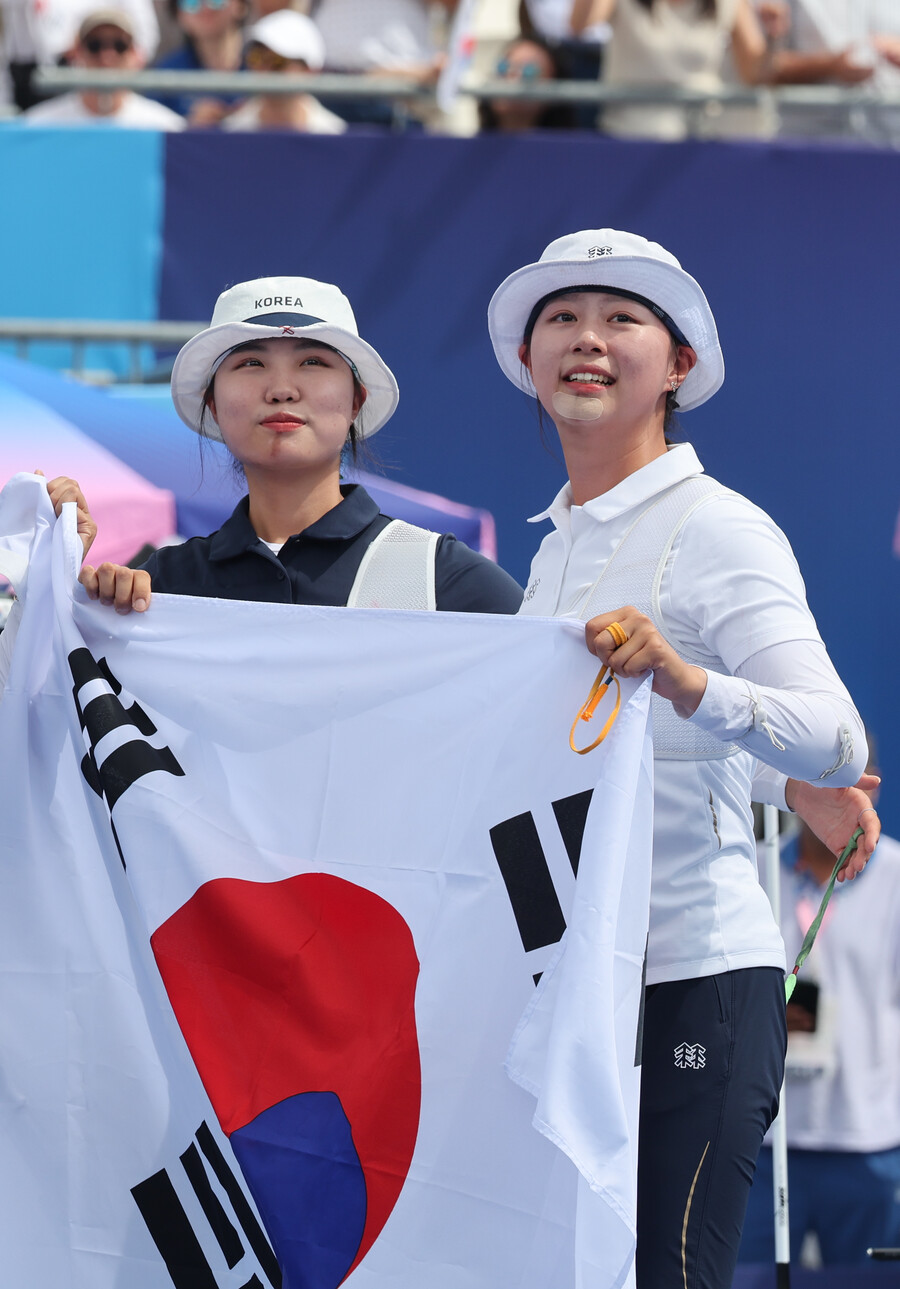 ▲ 마지막 날 은메달 1개와 동메달 1개를 추가한 한국은 총 32개의 메달(금 13, 은 9, 동 10)로 파리 올림픽을 마쳤다. 금메달은 2008 베이징, 2012 런던 때와 같아 최고 기록 타이다. 총 메달 수에 있어서도 1988 서울(33개)에 버금가는 기록이다.  ⓒ연합뉴스