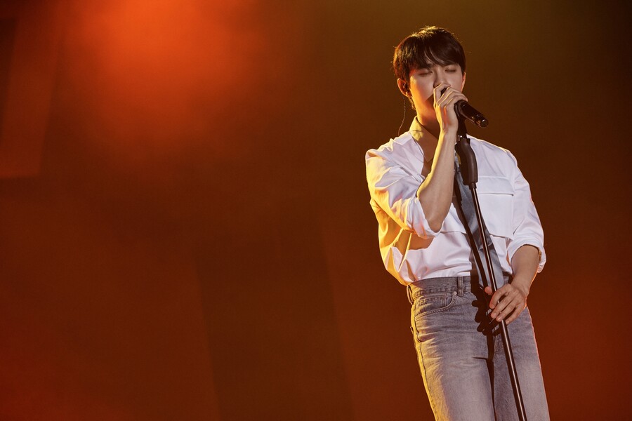 도경수, 방콕 달궜다…팬 콘서트 '블룸' 뜨거운 반응