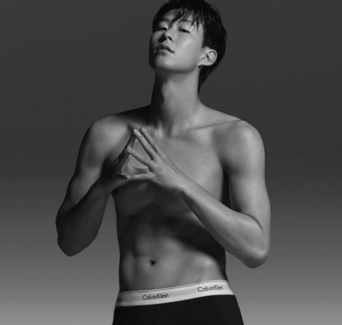 토트넘 역대 최고의 '넘버 세븐' 손흥민, 진짜 마지막 한 발 남았다!→"우승만 남겨둔 최고 레전드"