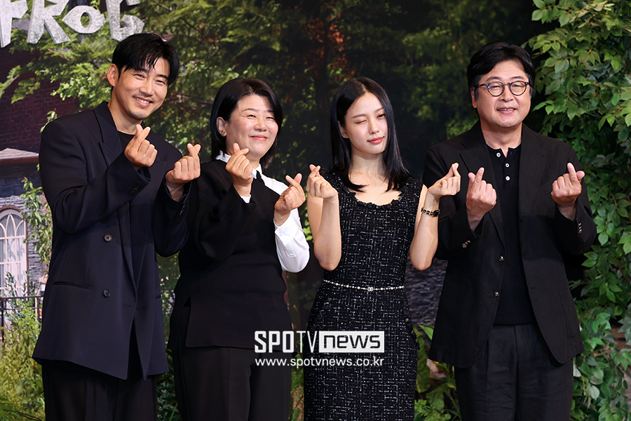 ▲ 윤계상 이정은 고민시 김윤석 ⓒ곽혜미 기자
