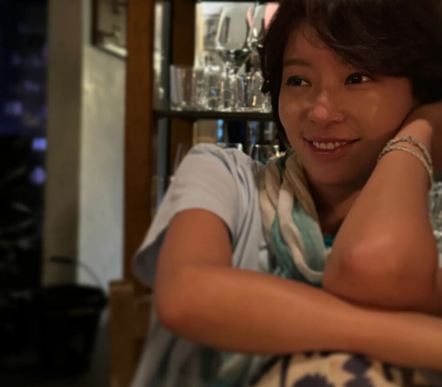 '이혼조정→결별' 황정음, 그래도 웃었다 "그럴 자격 있어"