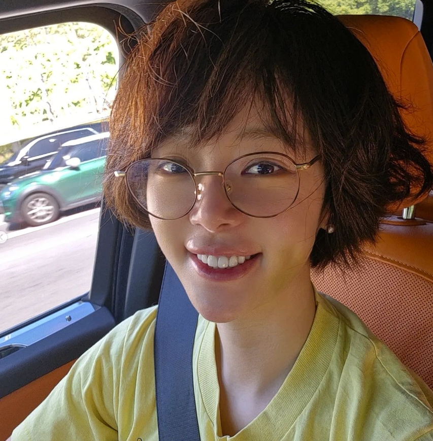 '이혼조정→결별' 황정음, 두 아들 사진 공개 "너무 예뻐 그만 자라길"