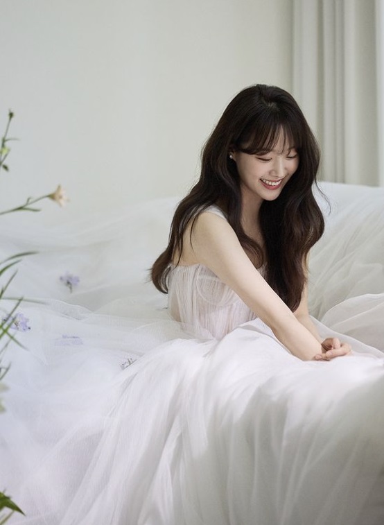 ▲ 송지은, 박위 웨딩 화보. 출처| 송지은 인스타그램