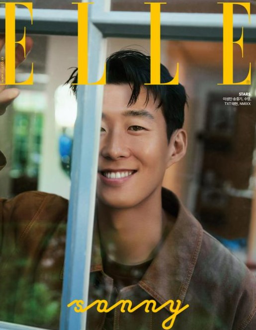▲ 토트넘 홋스퍼의 손흥민은 23일(한국시간) 영국 공영방송 ‘BBC’와 인터뷰를 통해 “10년 동안 토트넘이라는 한 팀에 있는 것은 긍정적인 노력이었다. 그것은 꾸준히 노력해야 하며 나는 클럽에 무엇인가를 돌려줘야 한다. 나는 여전히 내가 토트넘의 레전드라고 생각하지 않는다”라고 언급했다.   ⓒ엘르