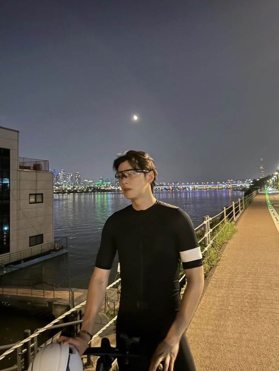 ▲ 사진 | 차은우 개인 계정