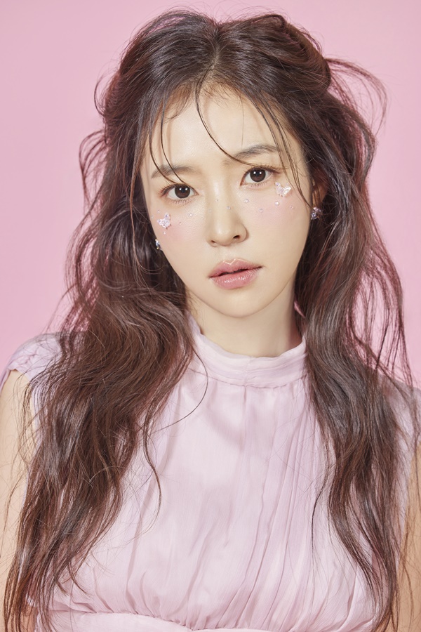 홍자, 28일 애주송 '빠라삐리뽀' 발표…단아함에 사랑스러움 더한 '트로트 여신'