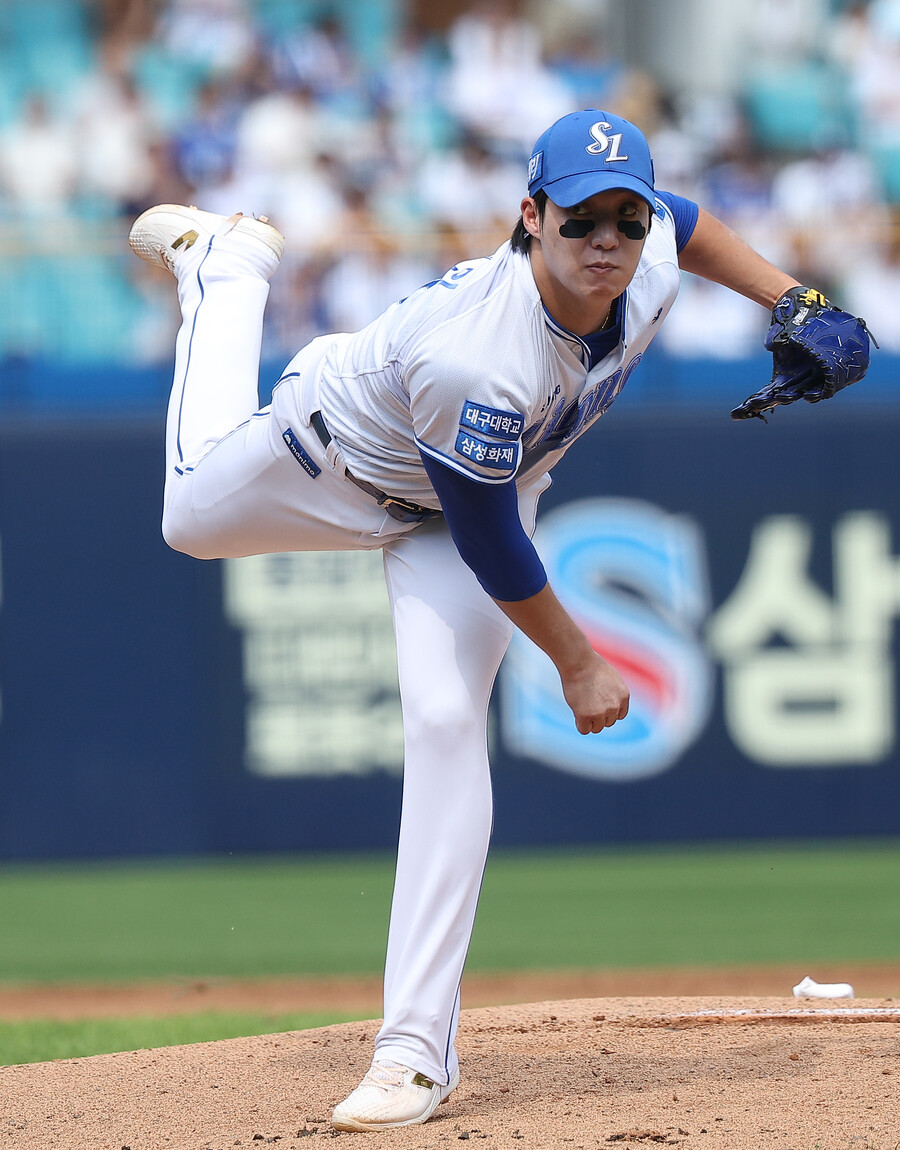 ▲ KIA는 1일 대구삼성라이온즈파크에서 열린 ‘2024 신한 SOL Bank KBO리그’ 삼성과 경기에서 5-5로 맞선 9회 2사 후 터진 이우성의 결승 2루타에 힘입어 6-5로 이겼다. 6이닝 3실점으로 잘 던졌지만 승리와 인연을 맺지 못한 삼성 원태인. ⓒ연합뉴스