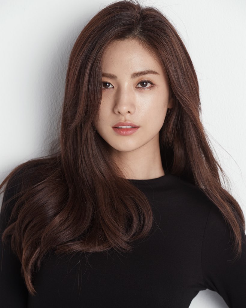 "구제역, 저를 아십니까?" 법정 싸움 선언한 나나, 새 소속사 찾았다