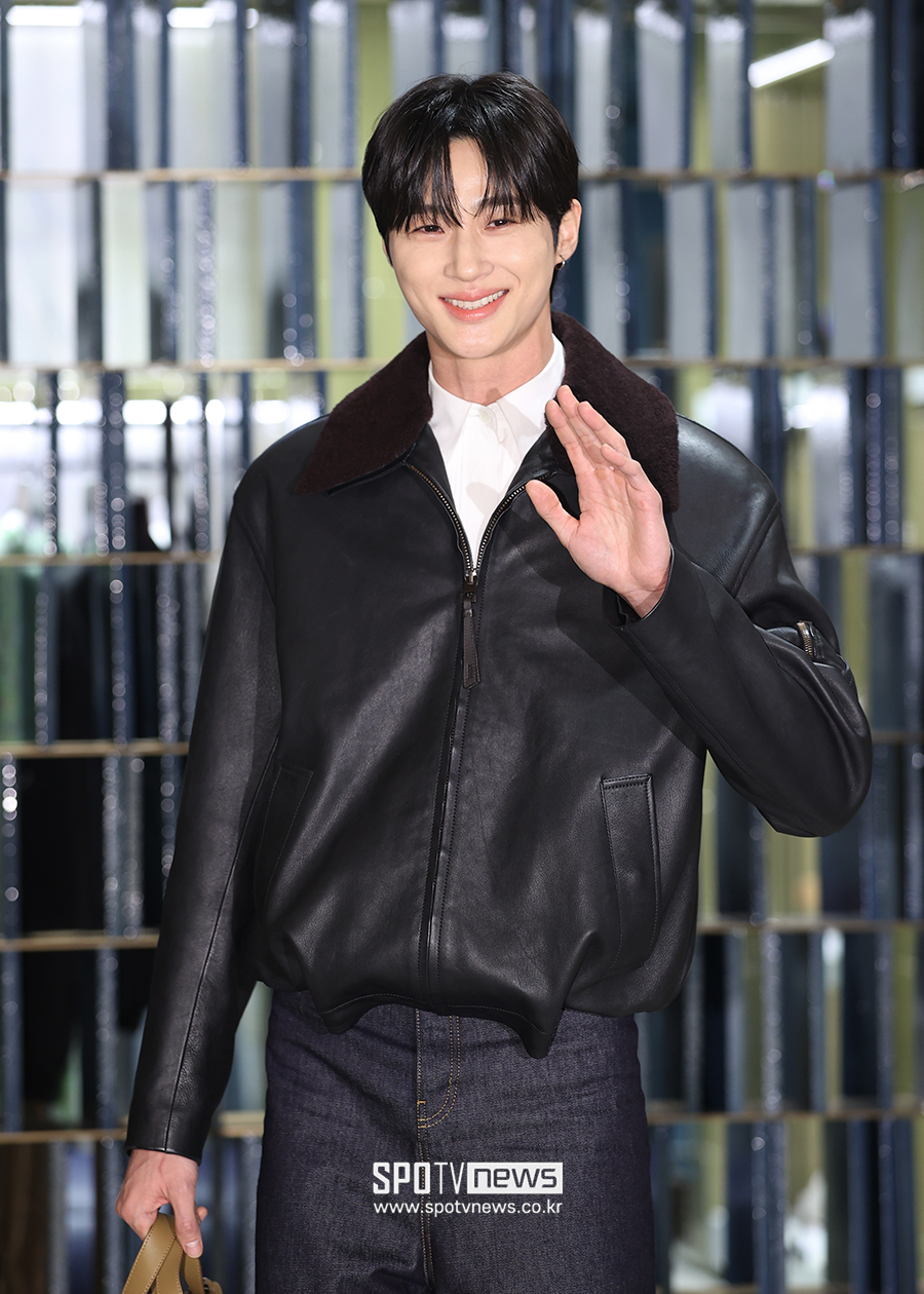 변우석 '황제경호' 논란 두달 만에…인천공항 "사설업체 통제 강화"