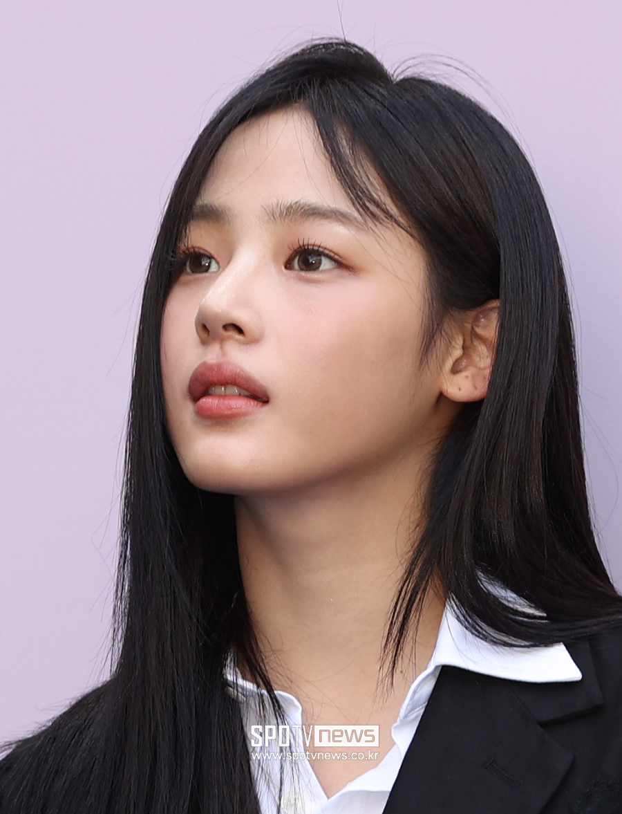'이렇게 예뻐도 되나' 뉴진스 민지, 올리비아 핫세도 울고 갈 옆라인