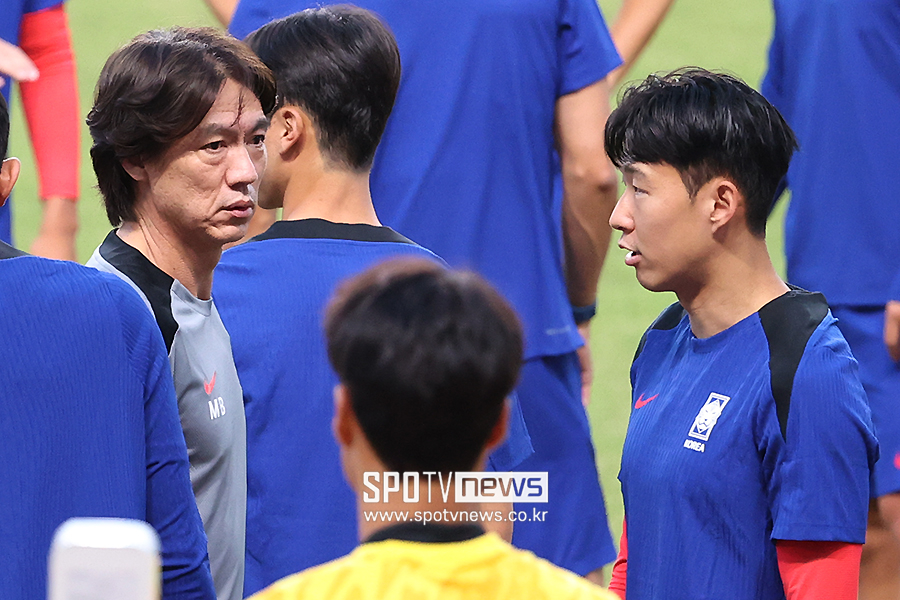▲ 홍명보 축구대표팀 감독과 주장 손흥민. ⓒ곽혜미 기자