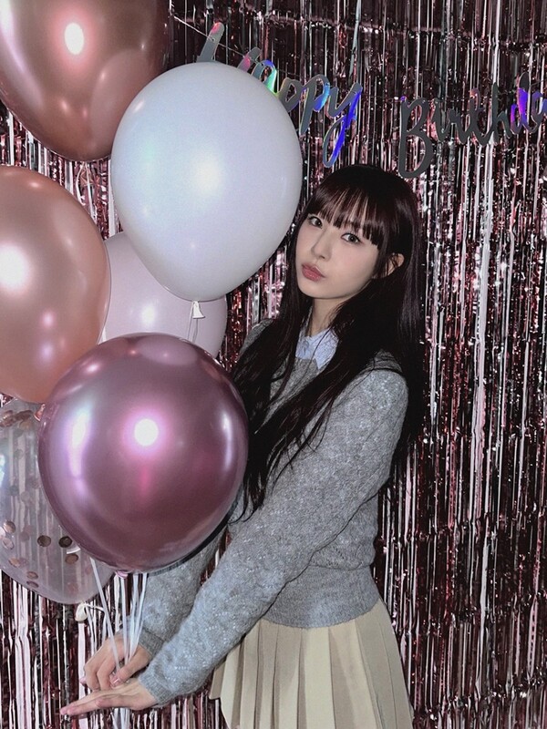 피프티피프티 하나, 합류후 첫생일…축하파티 사진 공개