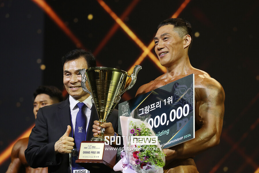 인대 파열 견딘 김성준, 디랙스 챔피언십 보디빌딩 첫 우승…황상진은 피지크 사상 첫 4연패 대업
